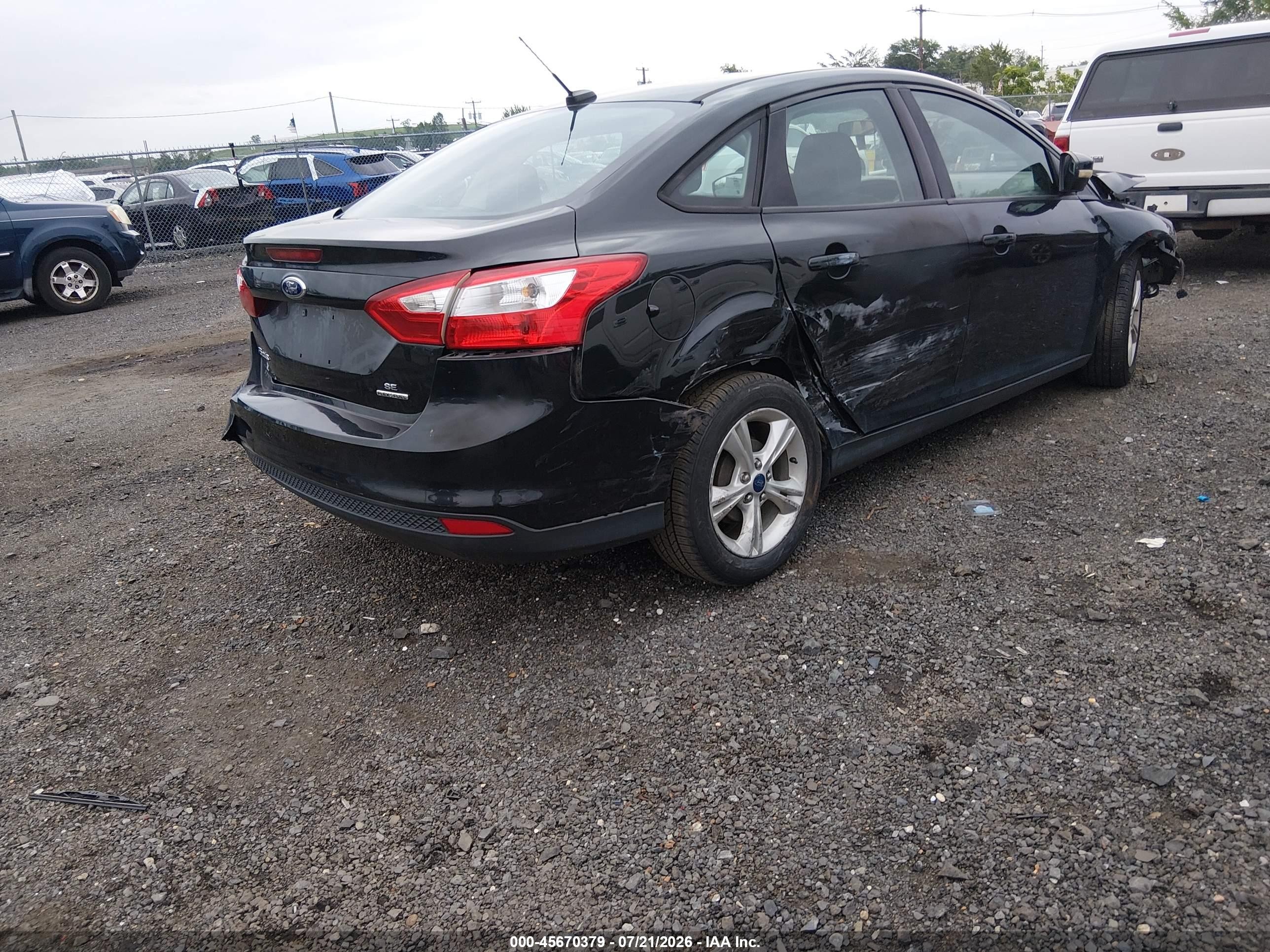 2014 Ford Focus Se Черный vin: 1FADP3F25EL449614