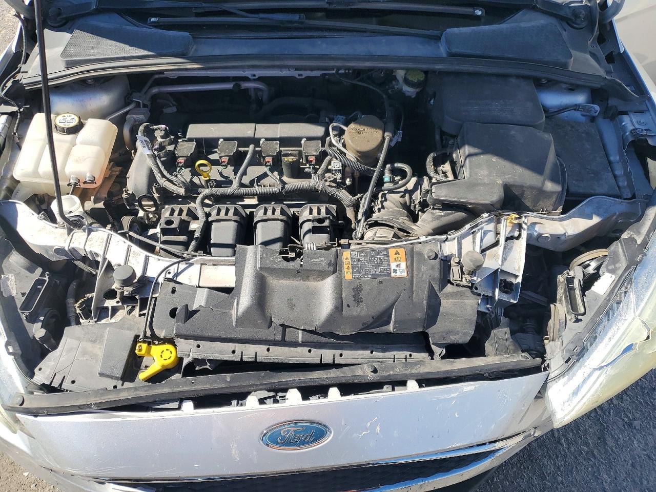 2015 Ford Focus Se Silver vin: 1FADP3F25FL221548