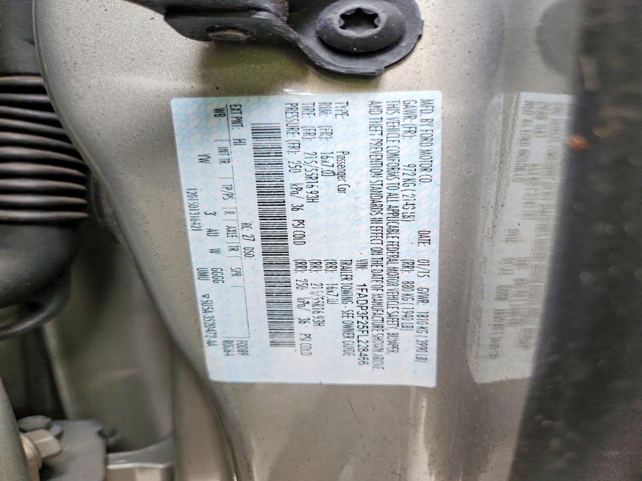 2015 Ford Focus Se Tan vin: 1FADP3F25FL228466