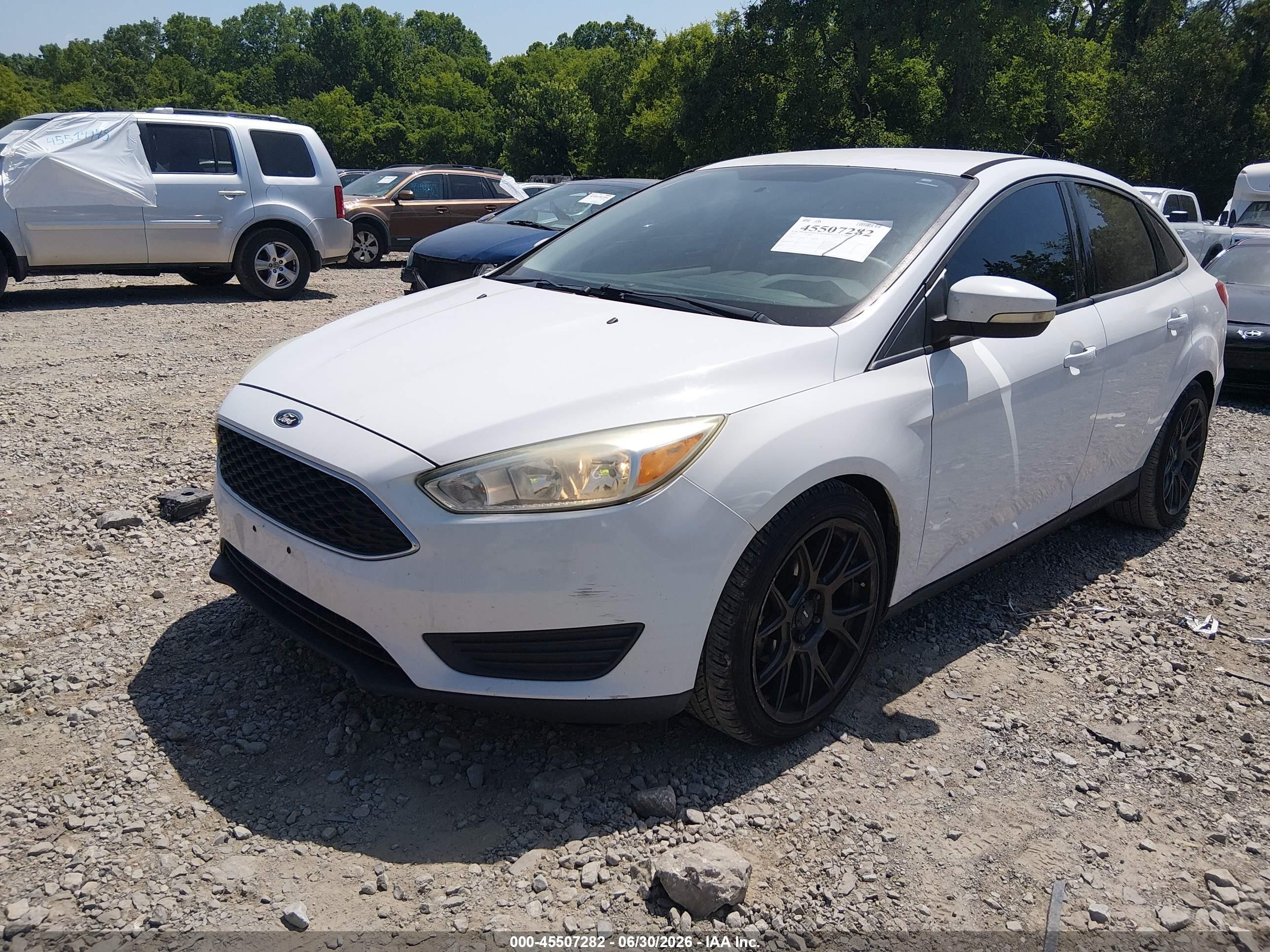 2015 Ford Focus Se White vin: 1FADP3F25FL244537