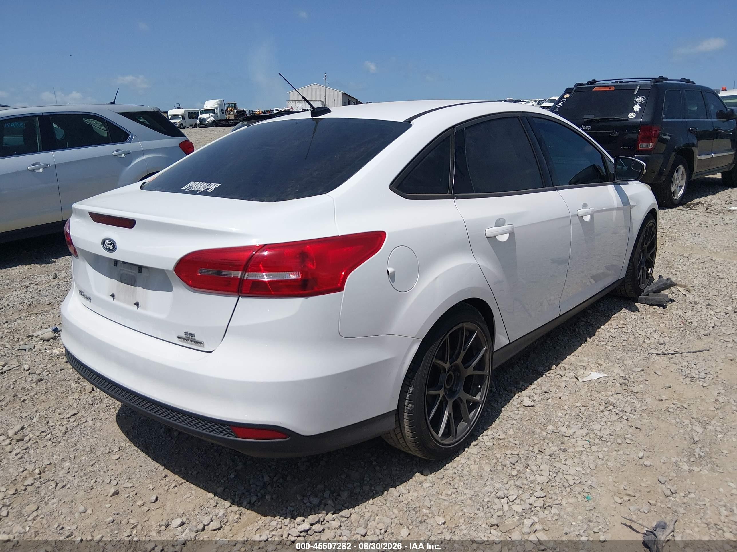 2015 Ford Focus Se White vin: 1FADP3F25FL244537