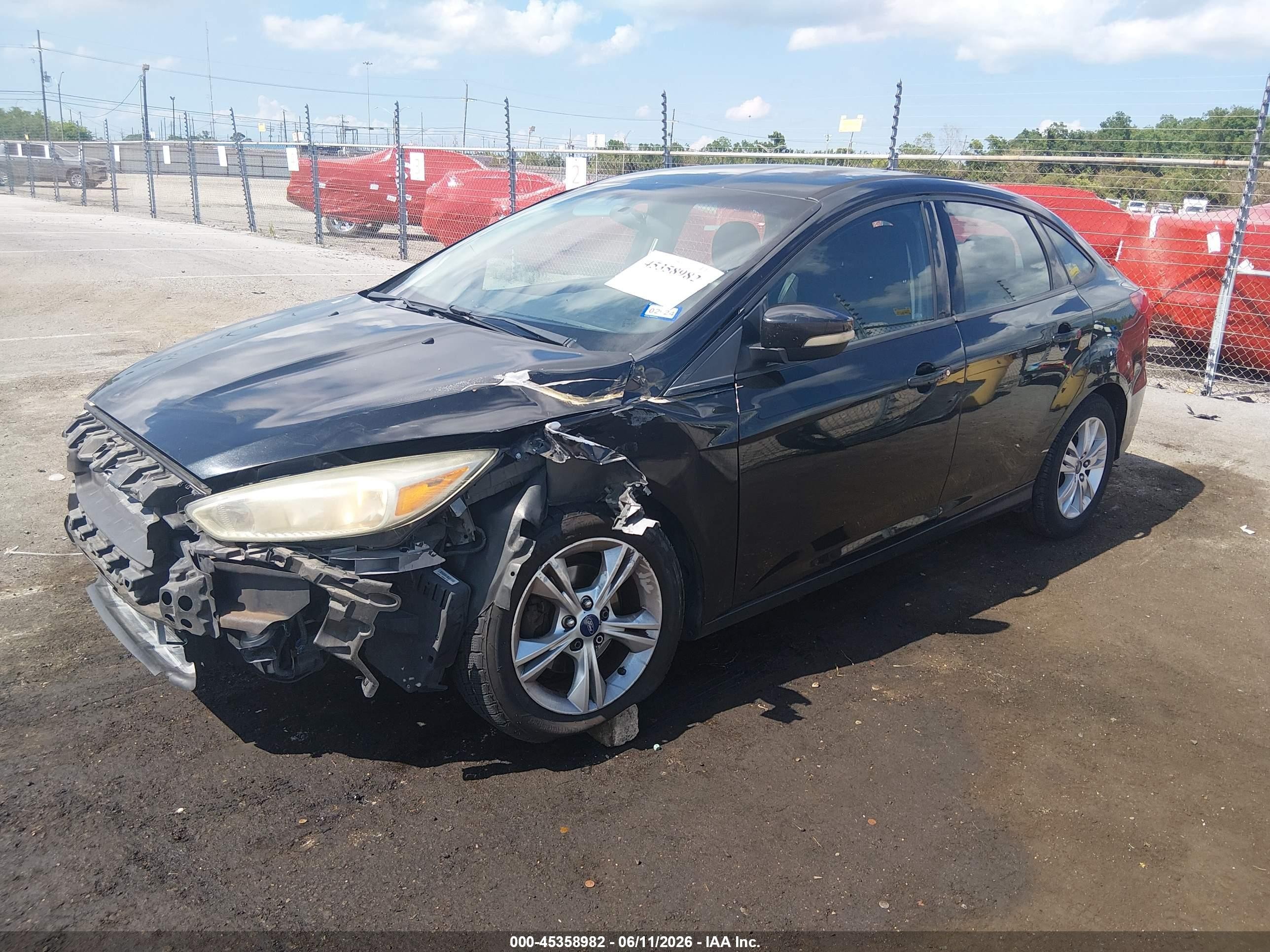2015 Ford Focus Se Черный vin: 1FADP3F25FL244943