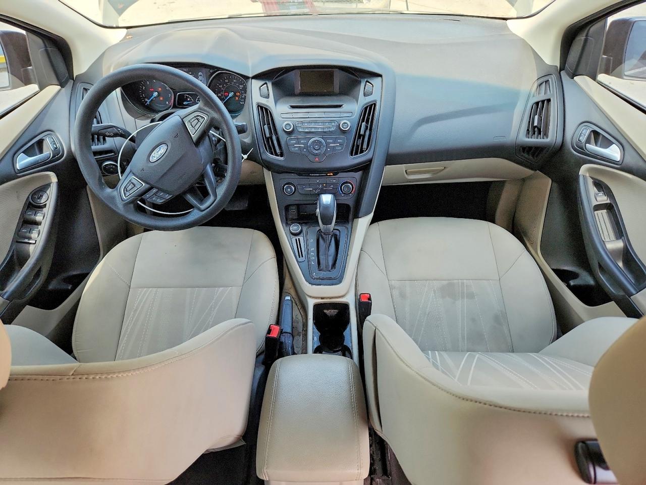 2015 Ford Focus Se Black vin: 1FADP3F25FL255652