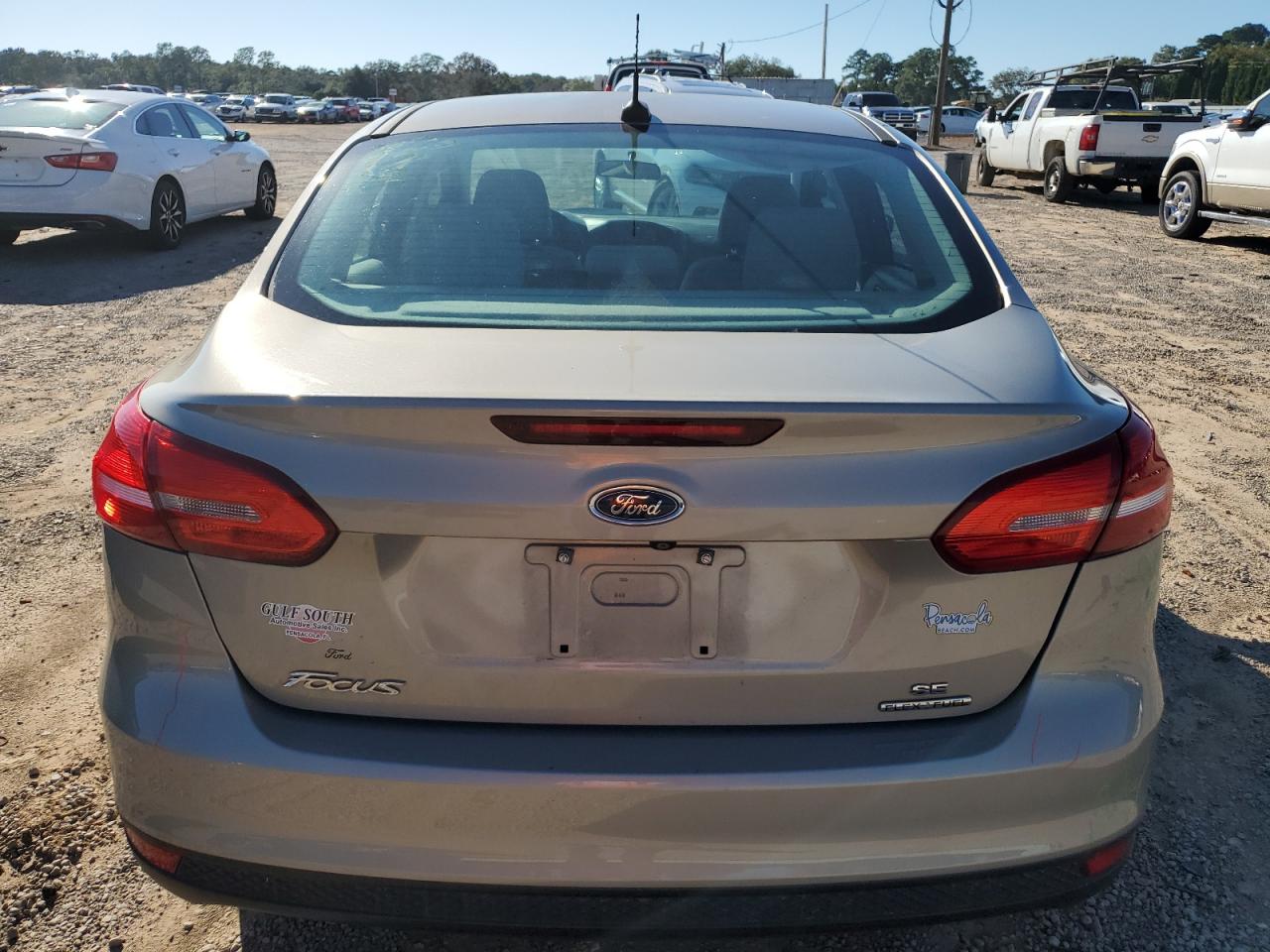 2015 Ford Focus Se Tan vin: 1FADP3F25FL259104
