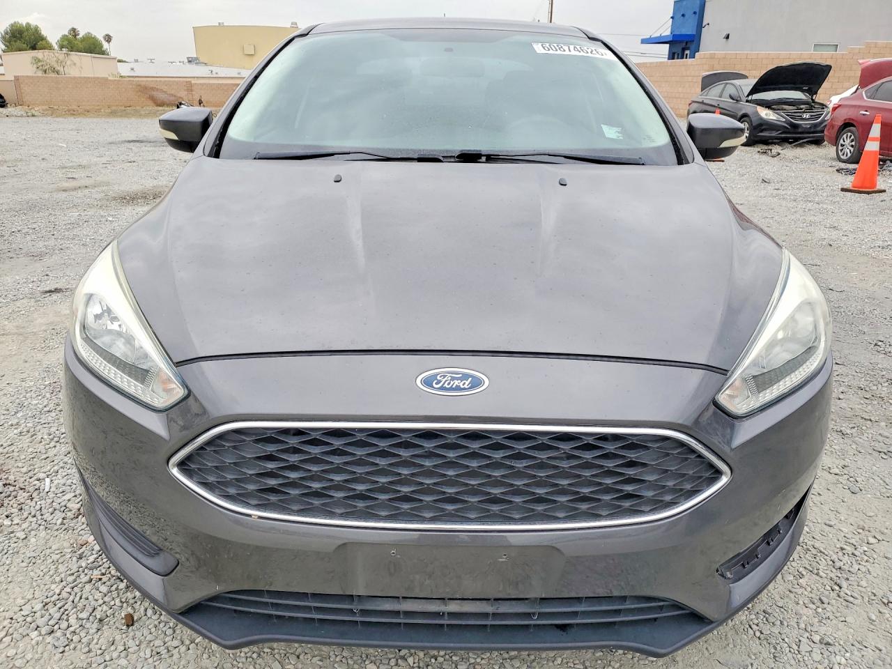 2015 Ford Focus Se Charcoal vin: 1FADP3F25FL261838
