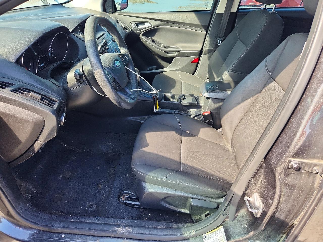 2015 Ford Focus Se Gray vin: 1FADP3F25FL277134