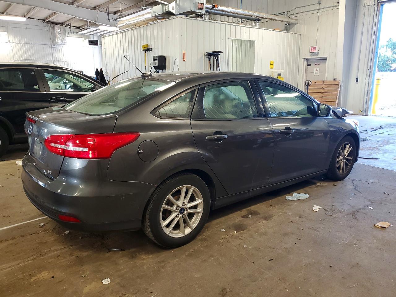 2015 Ford Focus Se Gray vin: 1FADP3F25FL302579