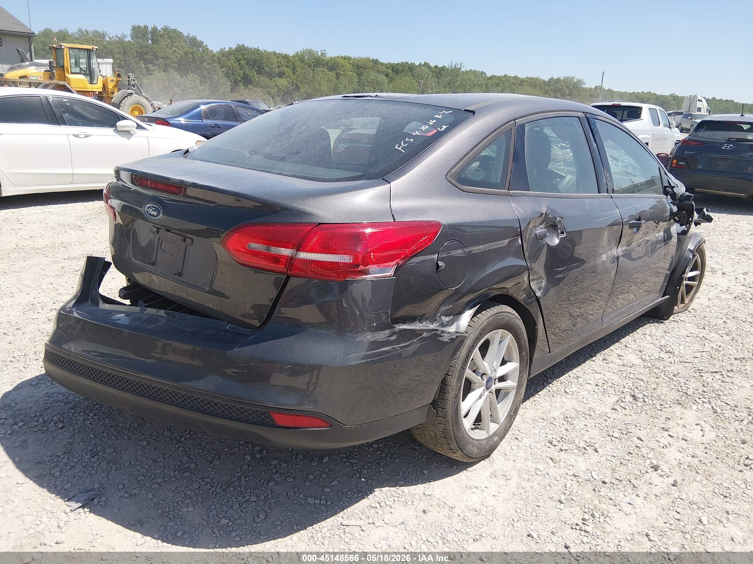 2015 Ford Focus Se Серый vin: 1FADP3F25FL305241