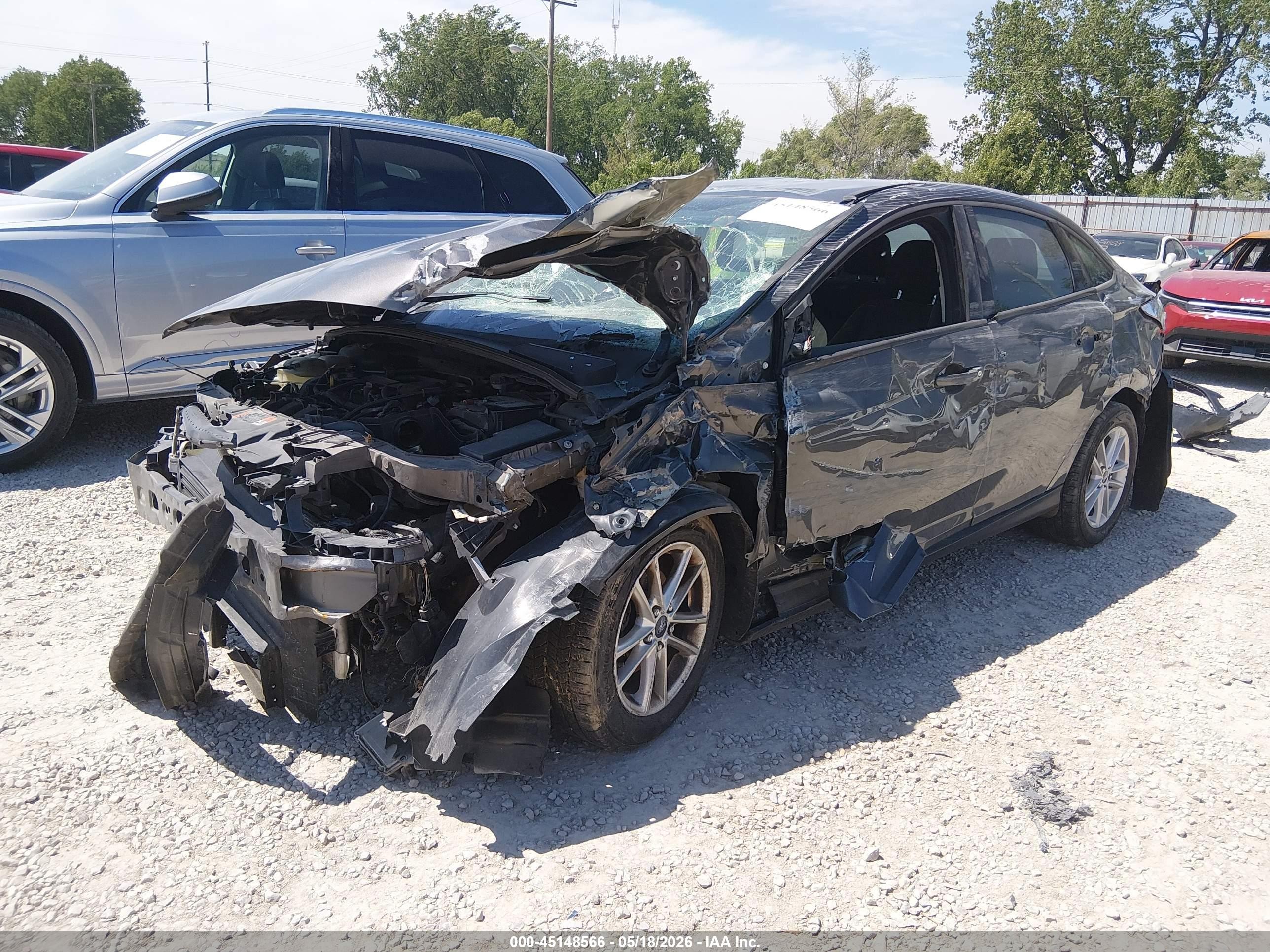 2015 Ford Focus Se Серый vin: 1FADP3F25FL305241