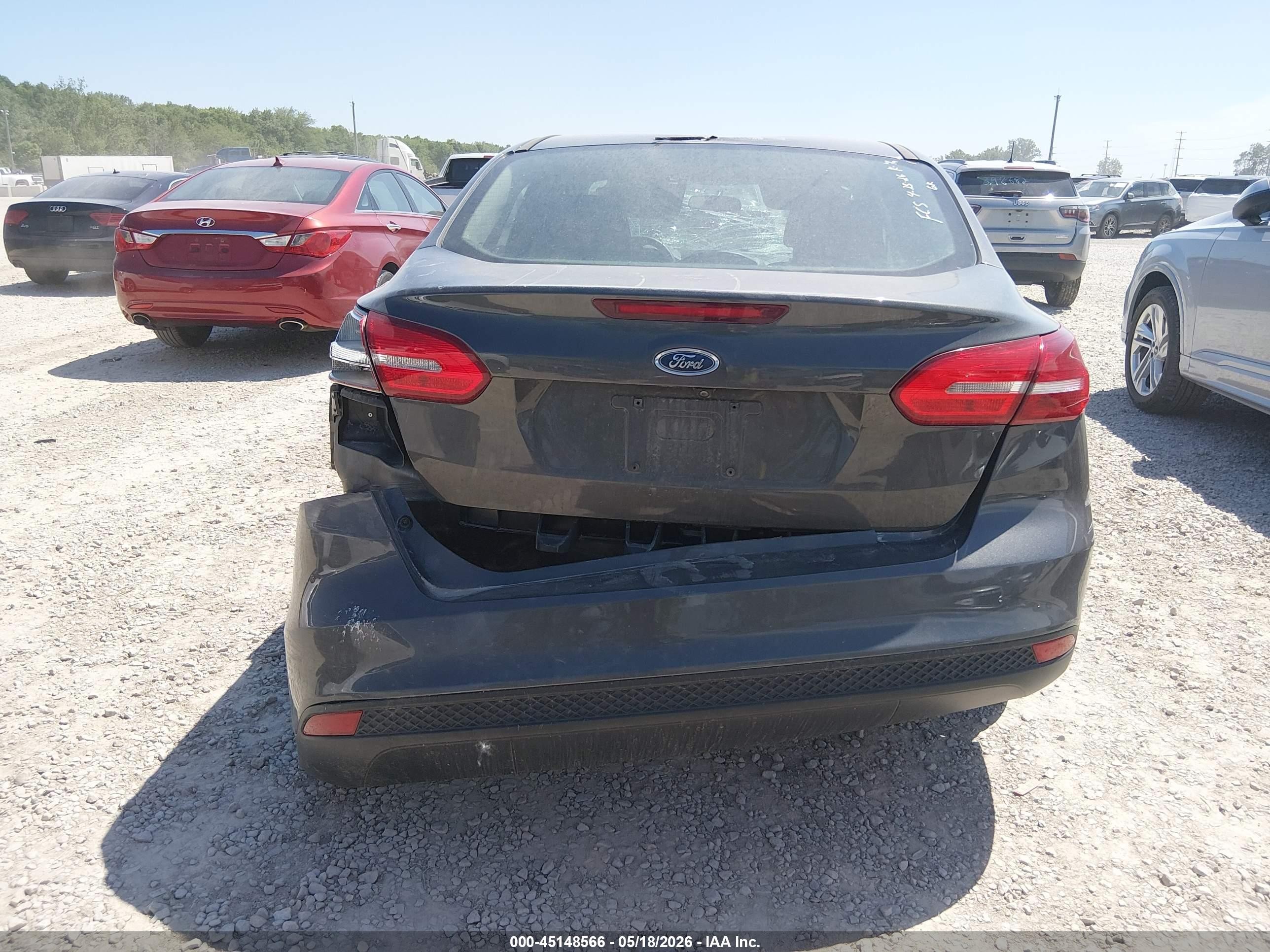 2015 Ford Focus Se Серый vin: 1FADP3F25FL305241