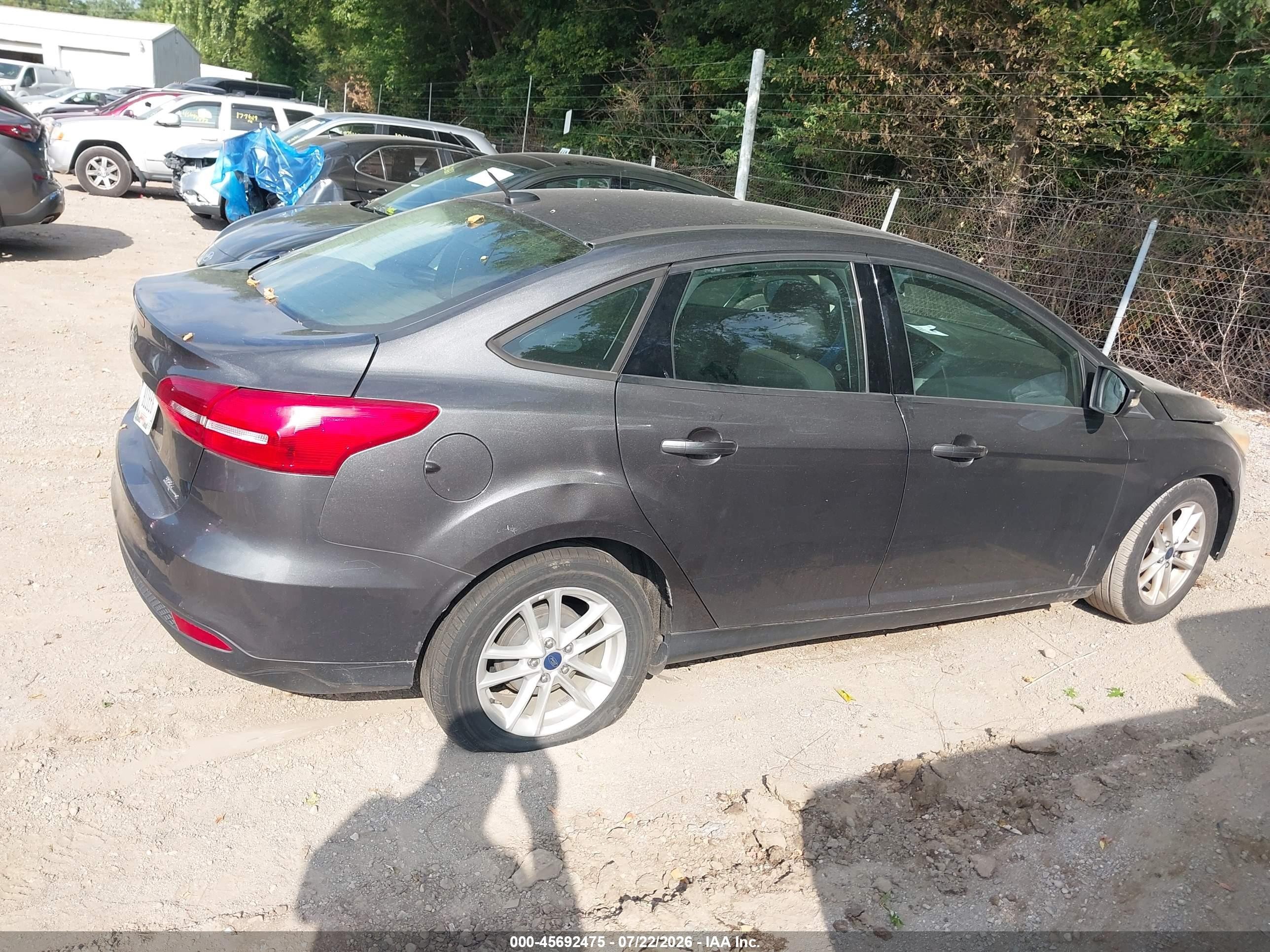 2015 Ford Focus Se Gray vin: 1FADP3F25FL307684