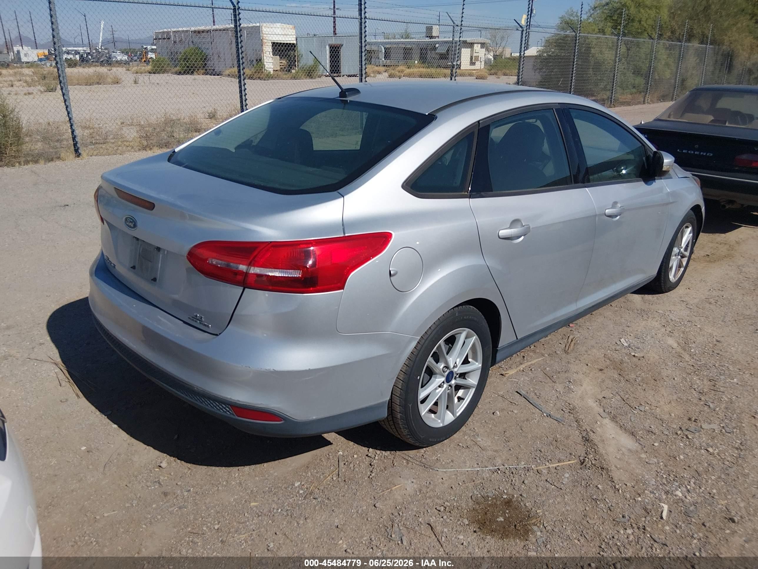 2015 Ford Focus Se Silver vin: 1FADP3F25FL316563