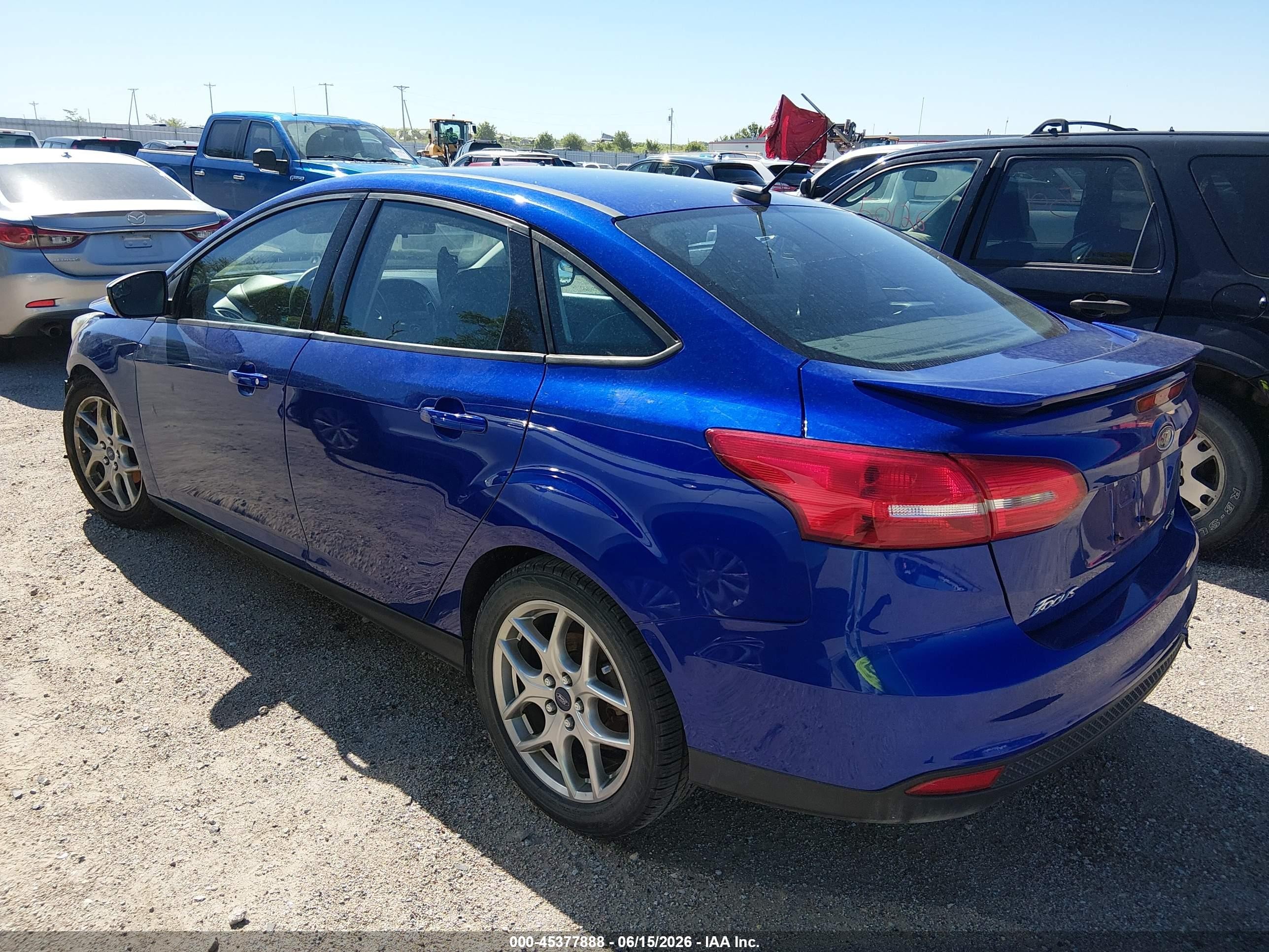 2015 Ford Focus Se Blue vin: 1FADP3F25FL342189