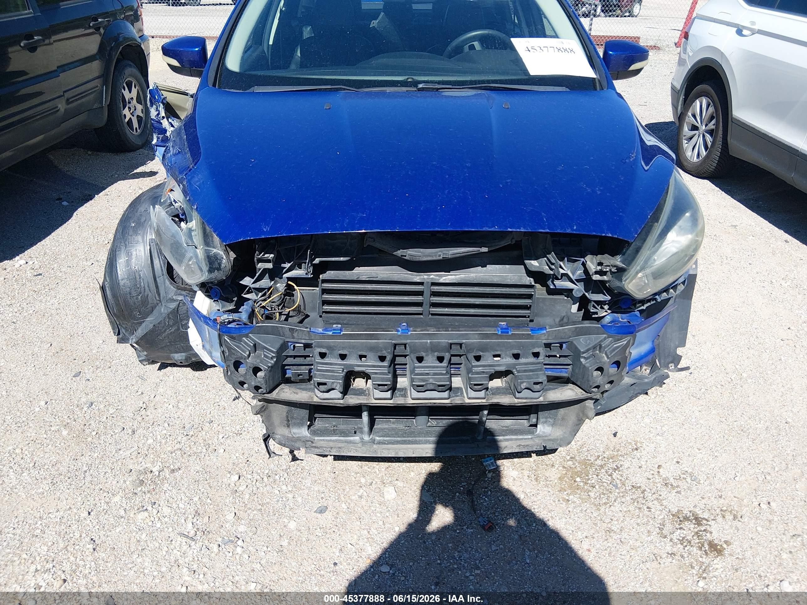2015 Ford Focus Se Blue vin: 1FADP3F25FL342189
