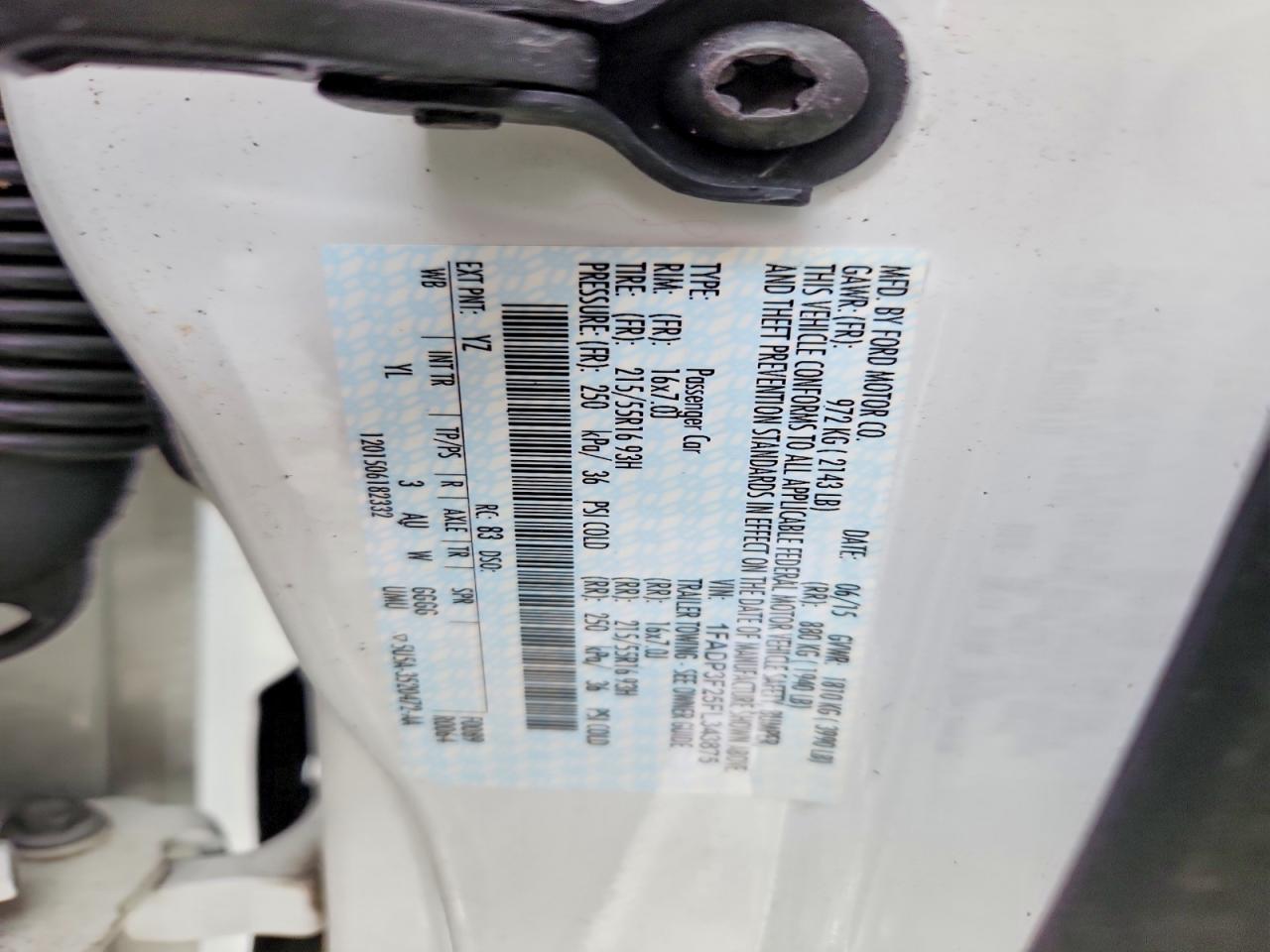 2015 Ford Focus Se White vin: 1FADP3F25FL343875
