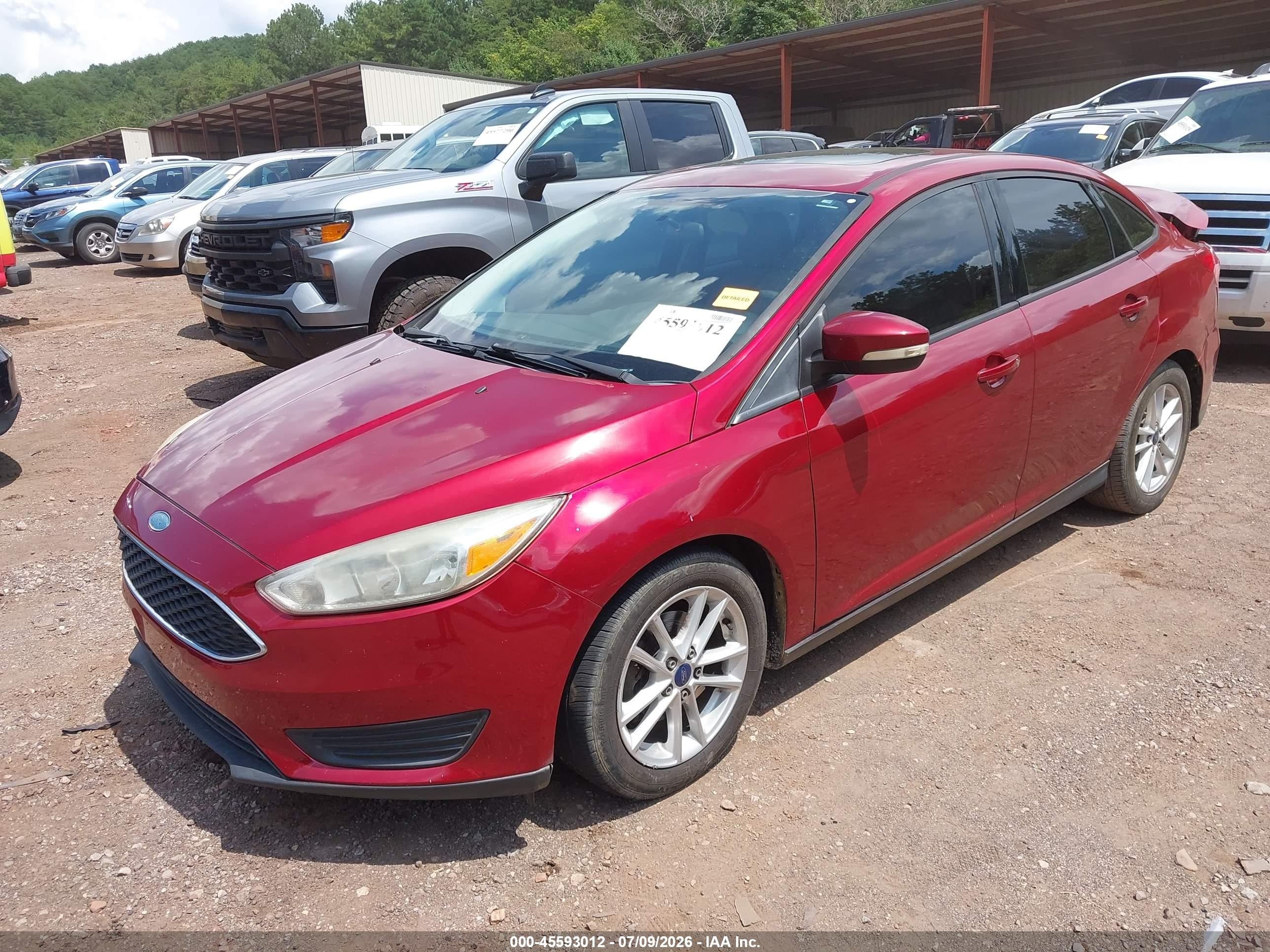 2015 Ford Focus Se Red vin: 1FADP3F25FL345092
