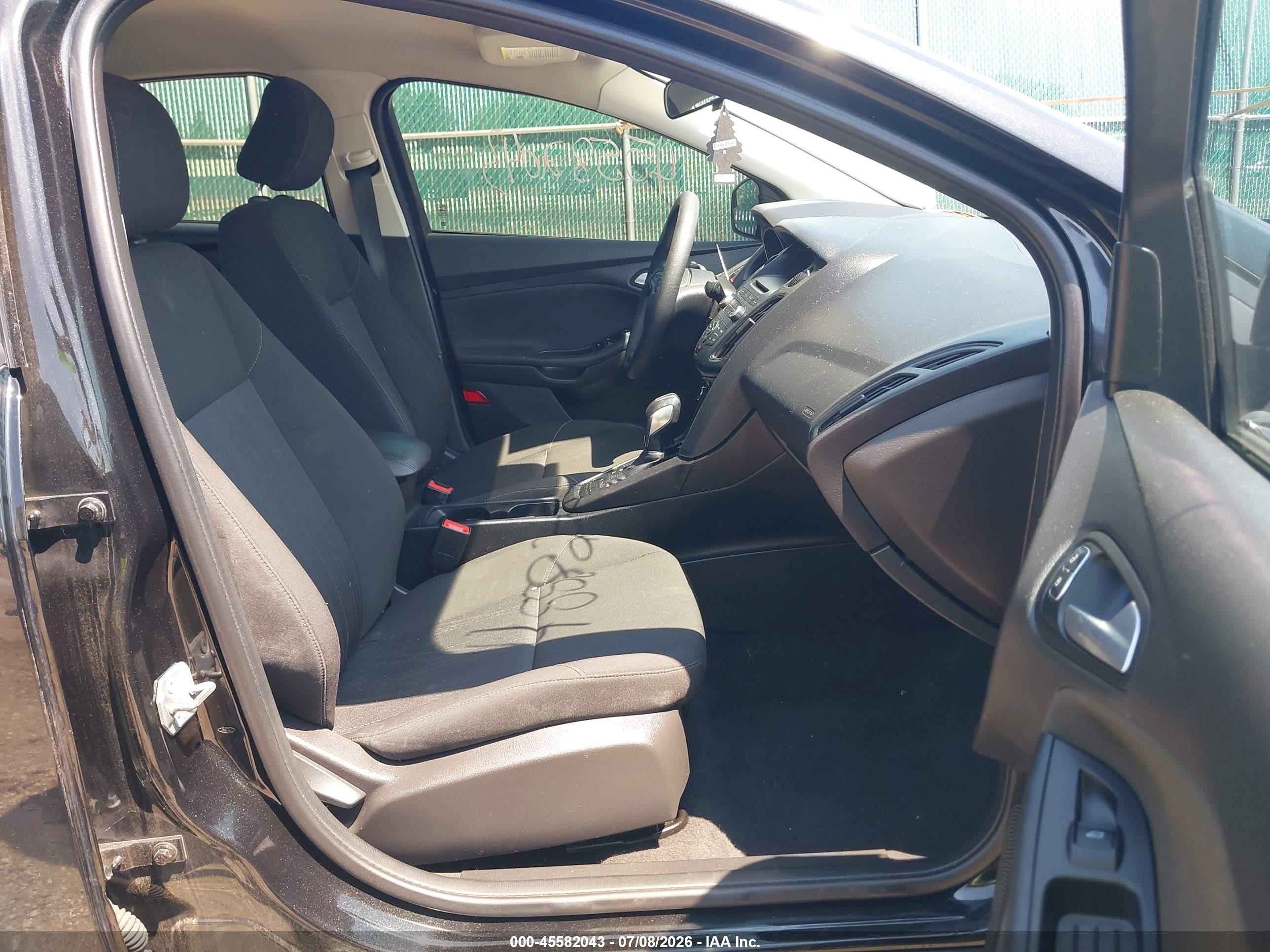 2015 Ford Focus Se Black vin: 1FADP3F25FL346243