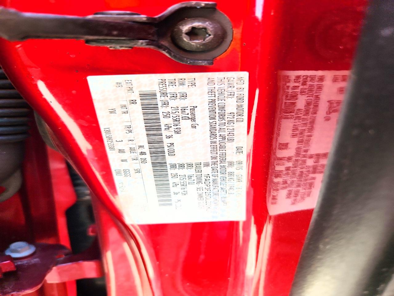 2016 Ford Focus Se Red vin: 1FADP3F25GL220627