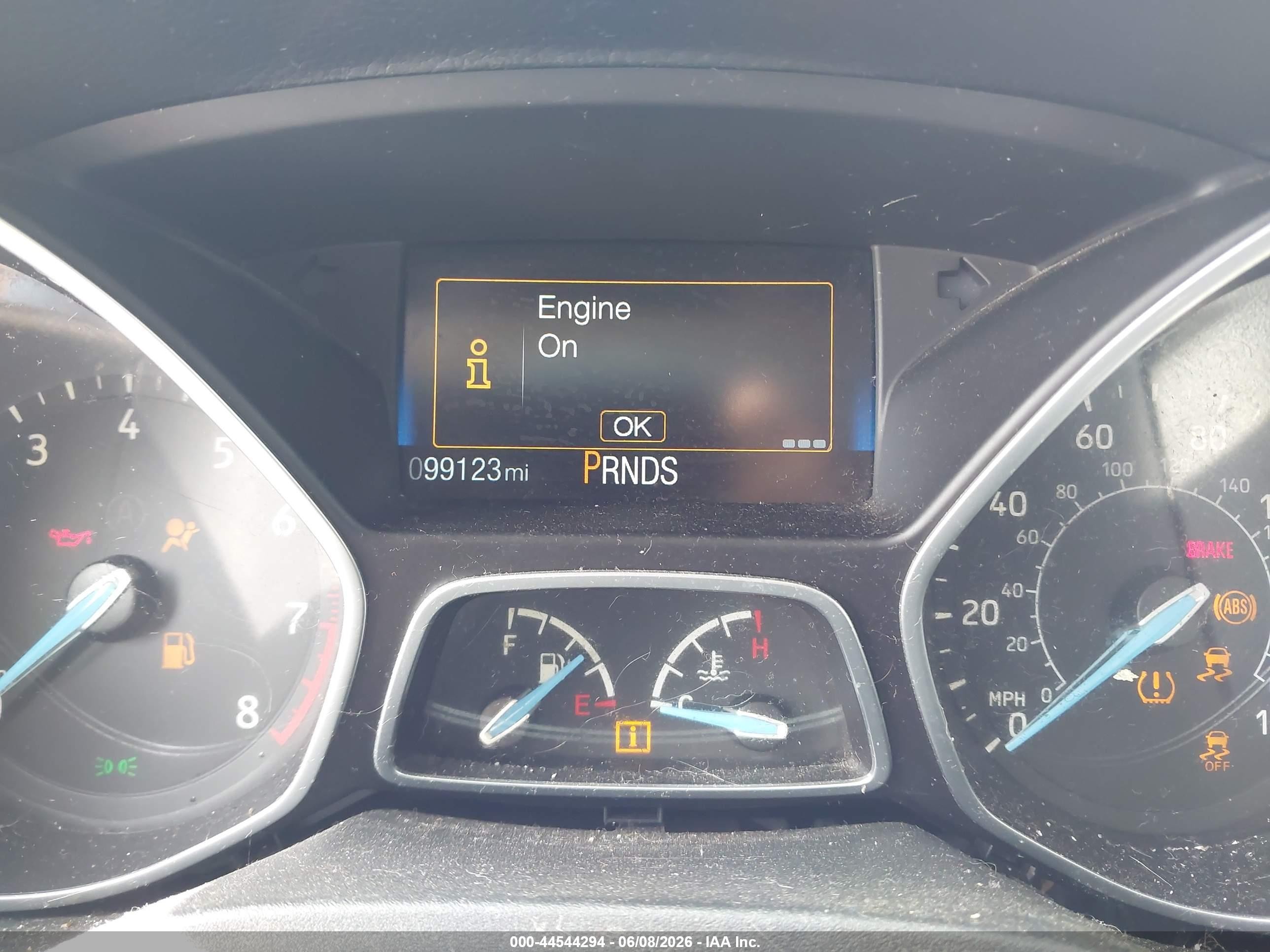 2016 Ford Focus Se Красный vin: 1FADP3F25GL301322