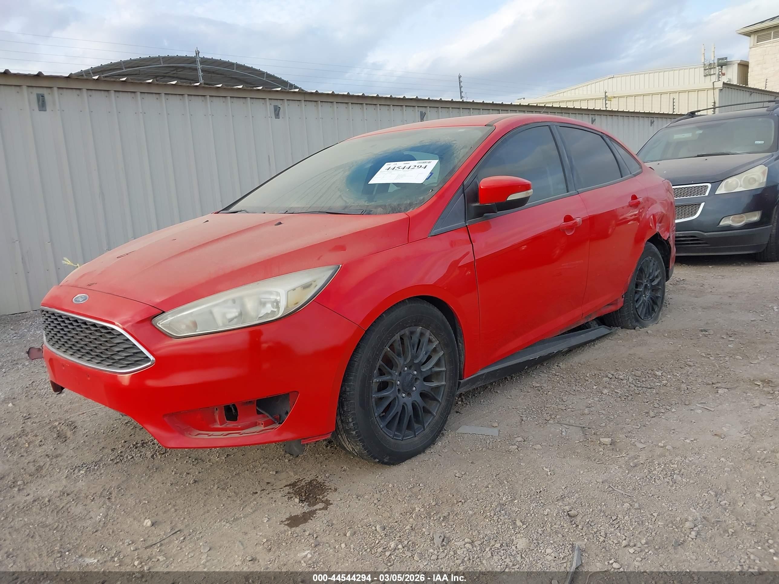 2016 Ford Focus Se Красный vin: 1FADP3F25GL301322