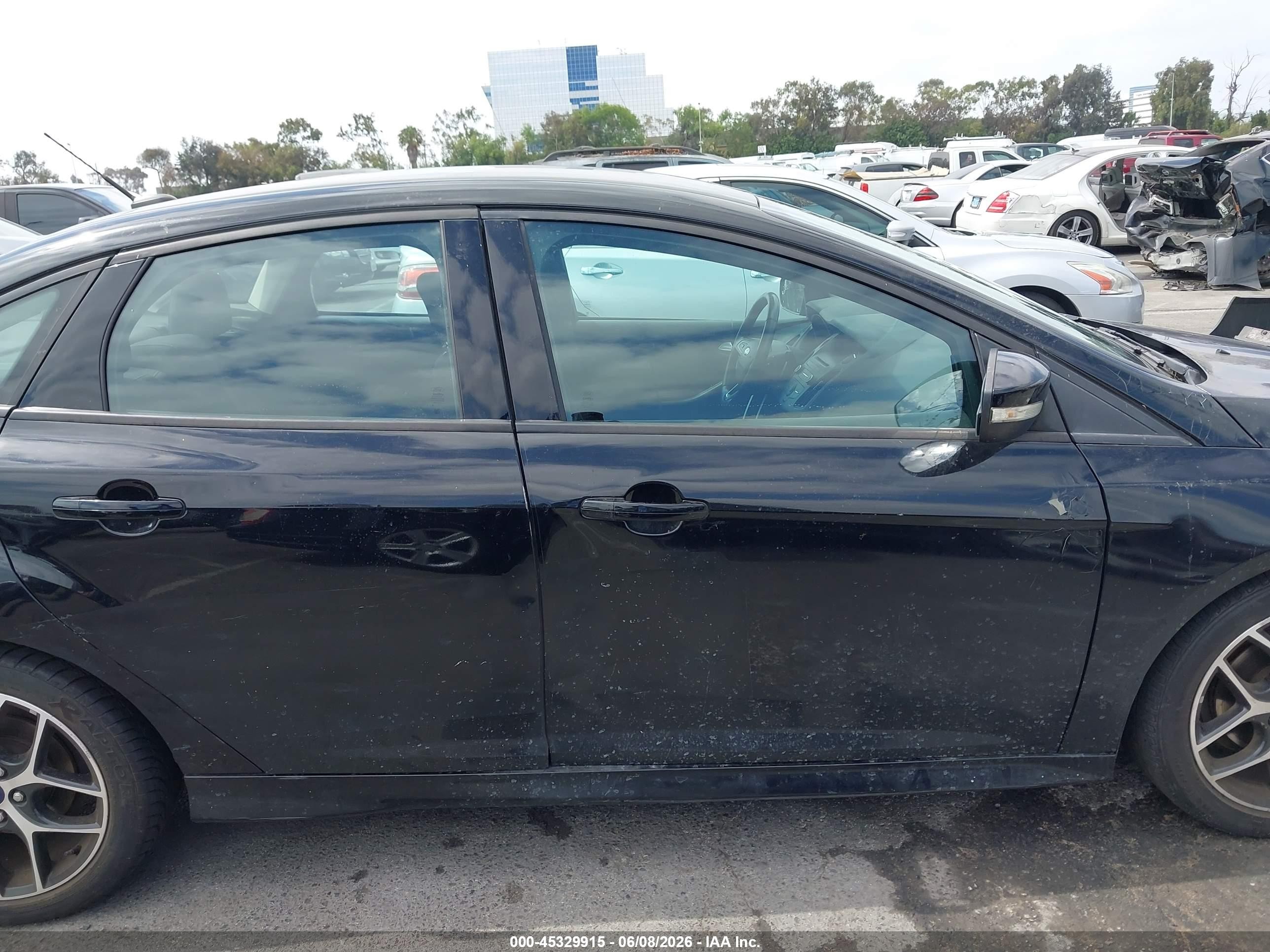 2016 Ford Focus Se Black vin: 1FADP3F25GL310392