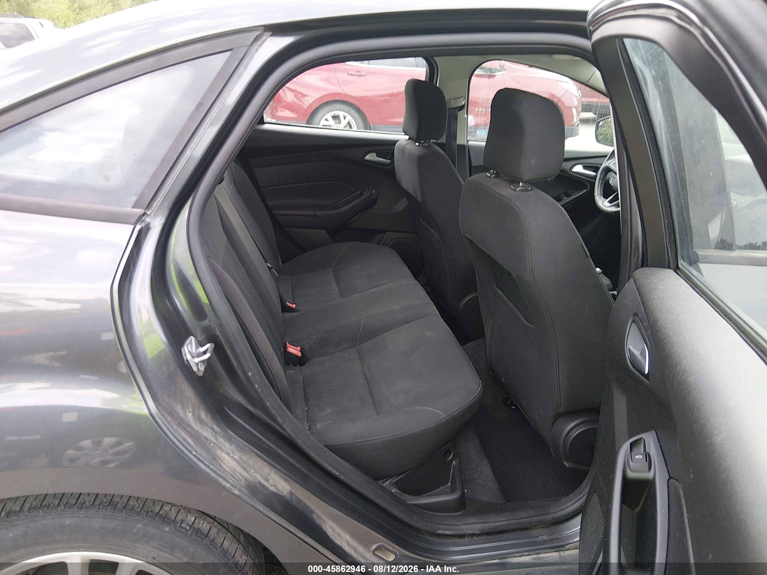 2017 Ford Focus Se Gray vin: 1FADP3F25HL221875