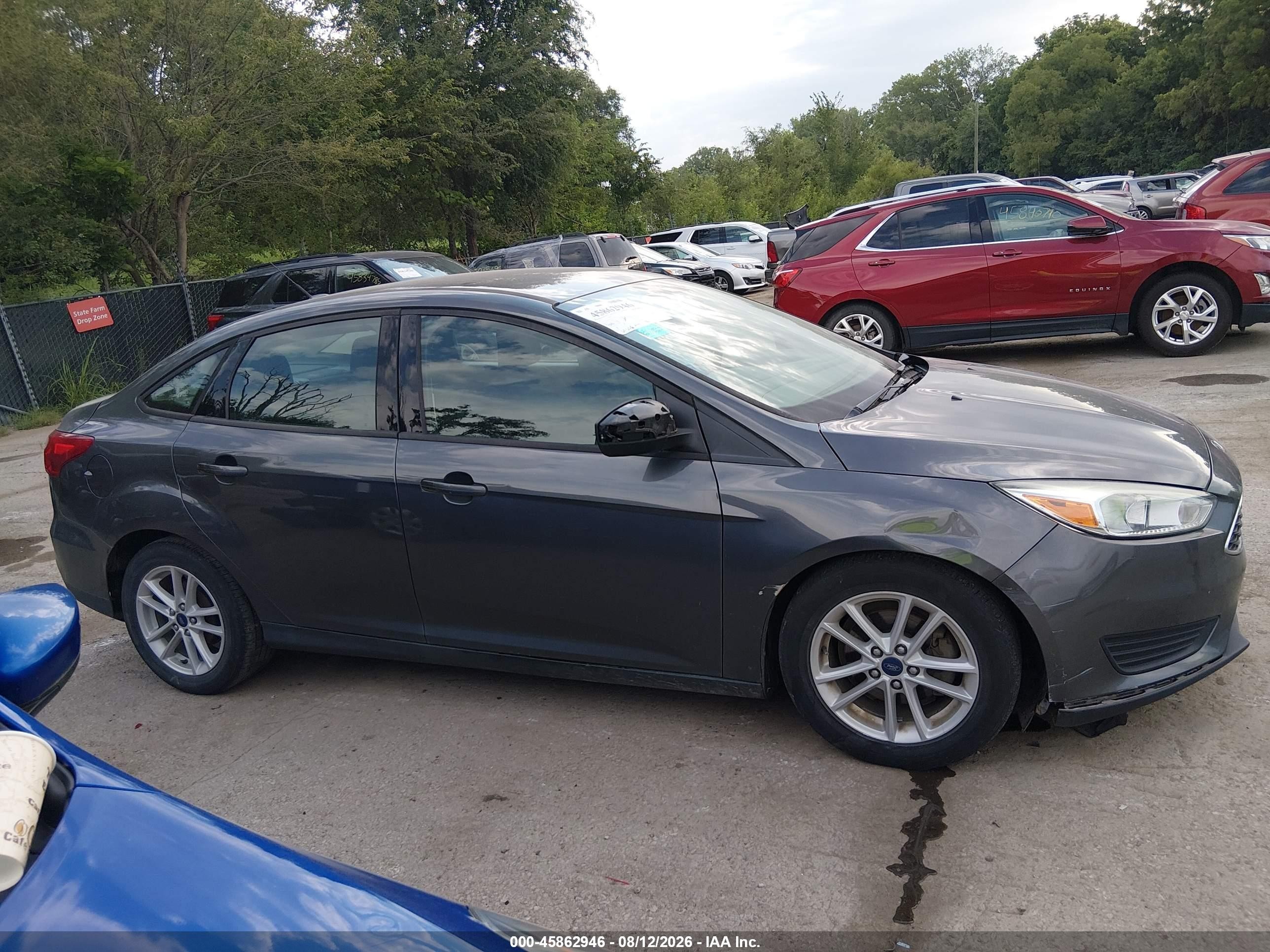2017 Ford Focus Se Gray vin: 1FADP3F25HL221875