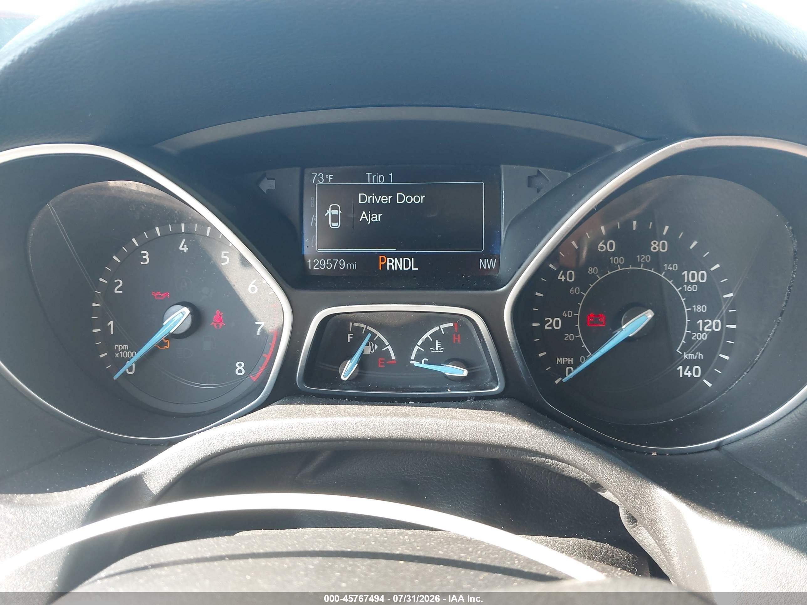 2018 Ford Focus Se Red vin: 1FADP3F25JL252257