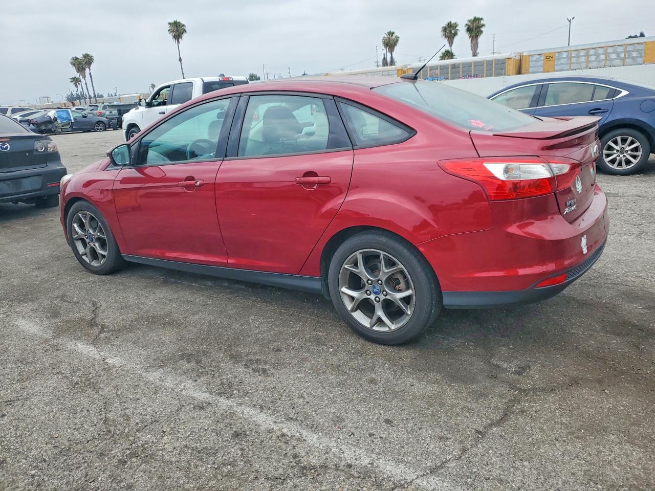2013 Ford Focus Se Красный vin: 1FADP3F26DL110794