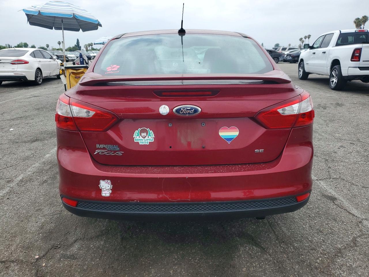 2013 Ford Focus Se Красный vin: 1FADP3F26DL110794