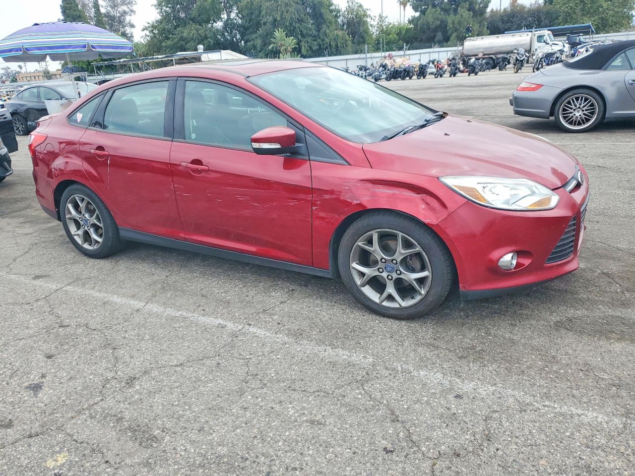 2013 Ford Focus Se Красный vin: 1FADP3F26DL110794