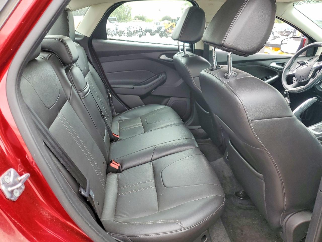 2013 Ford Focus Se Красный vin: 1FADP3F26DL110794
