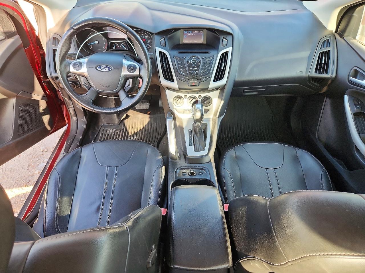 2013 Ford Focus Se Maroon vin: 1FADP3F26DL116160
