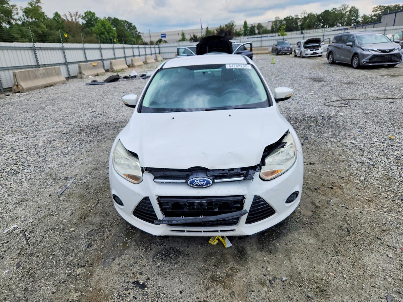 2013 Ford Focus Se Белый vin: 1FADP3F26DL125134