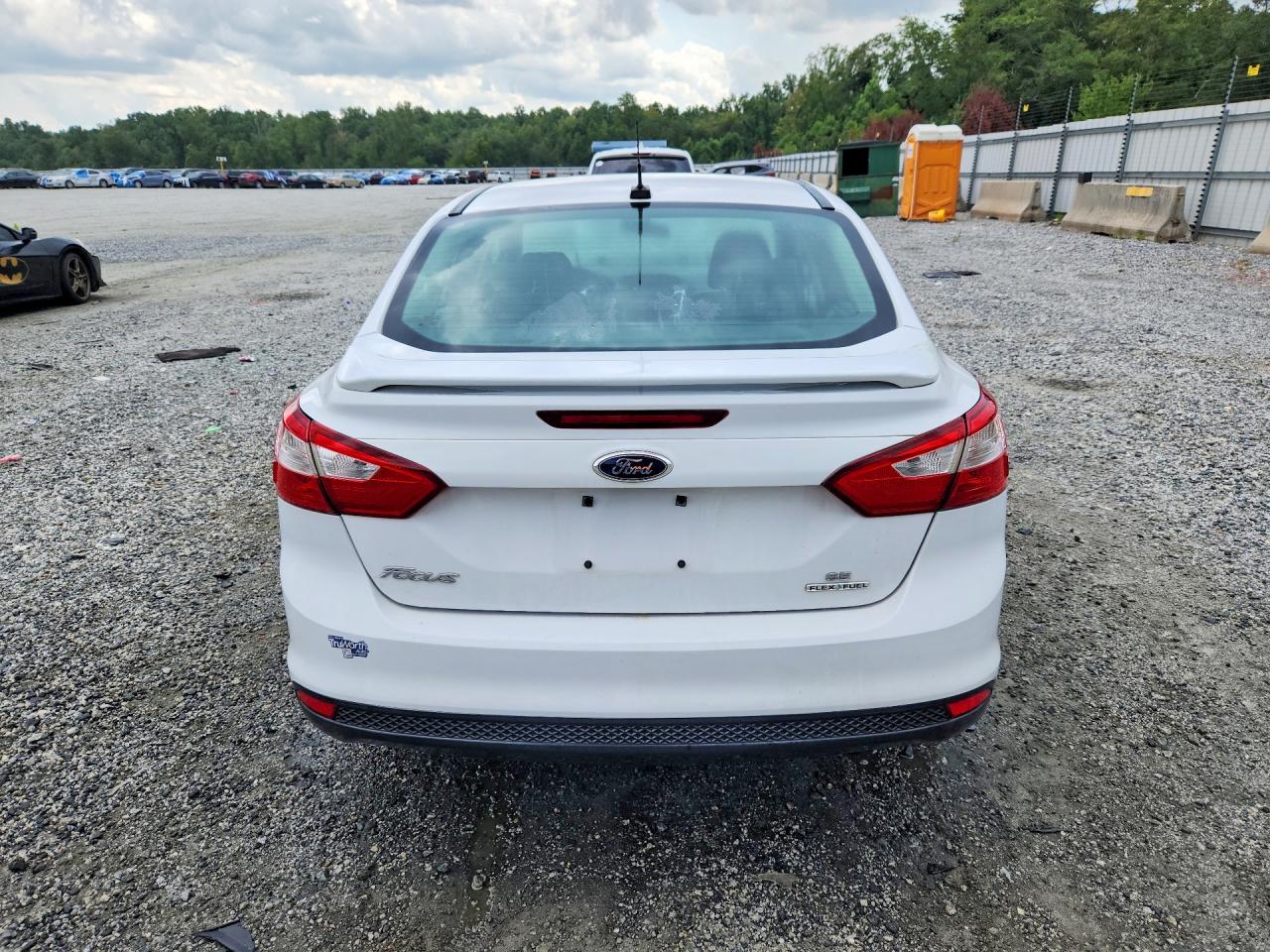 2013 Ford Focus Se Белый vin: 1FADP3F26DL125134