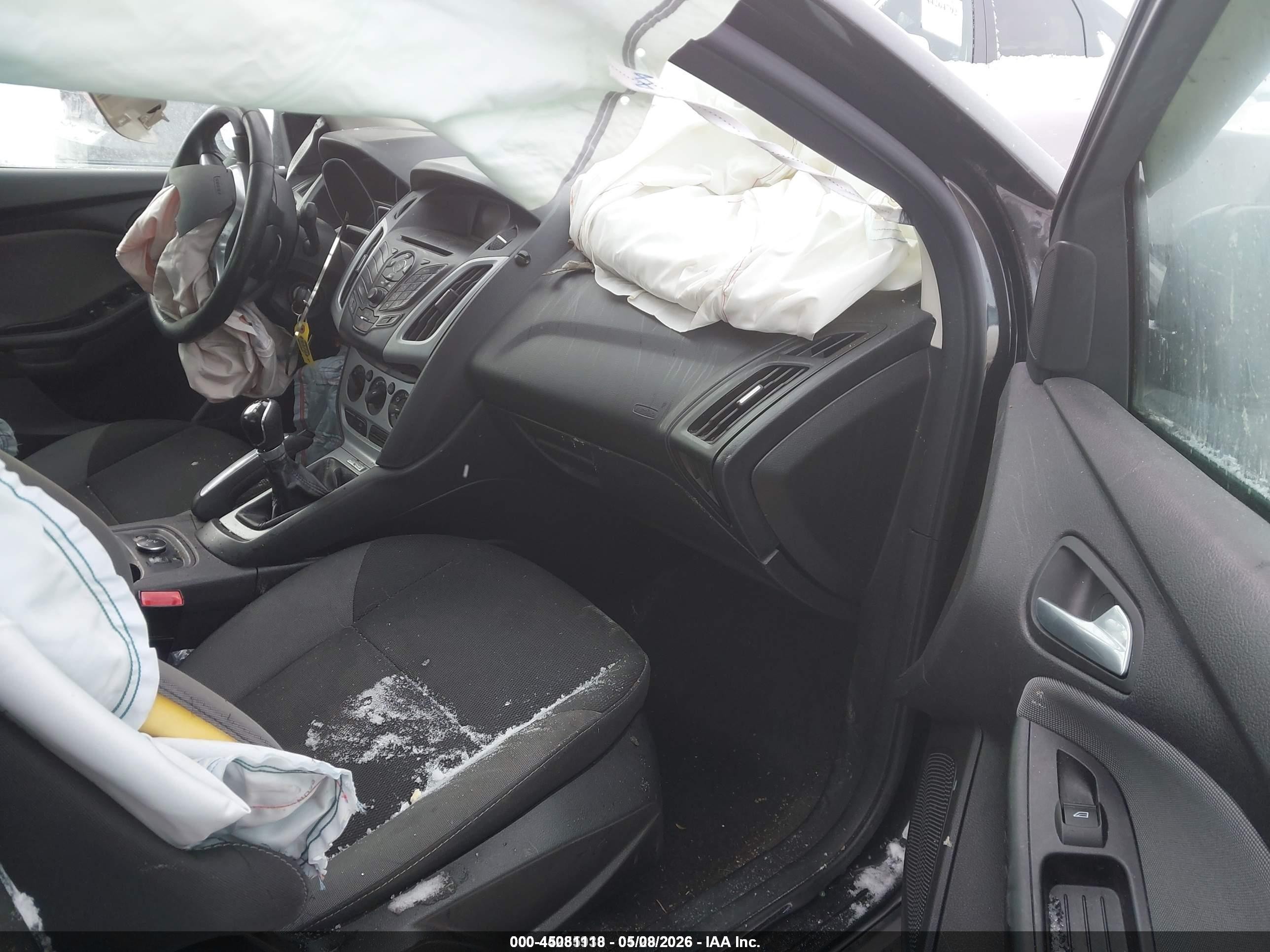 2013 Ford Focus Se Black vin: 1FADP3F26DL136425