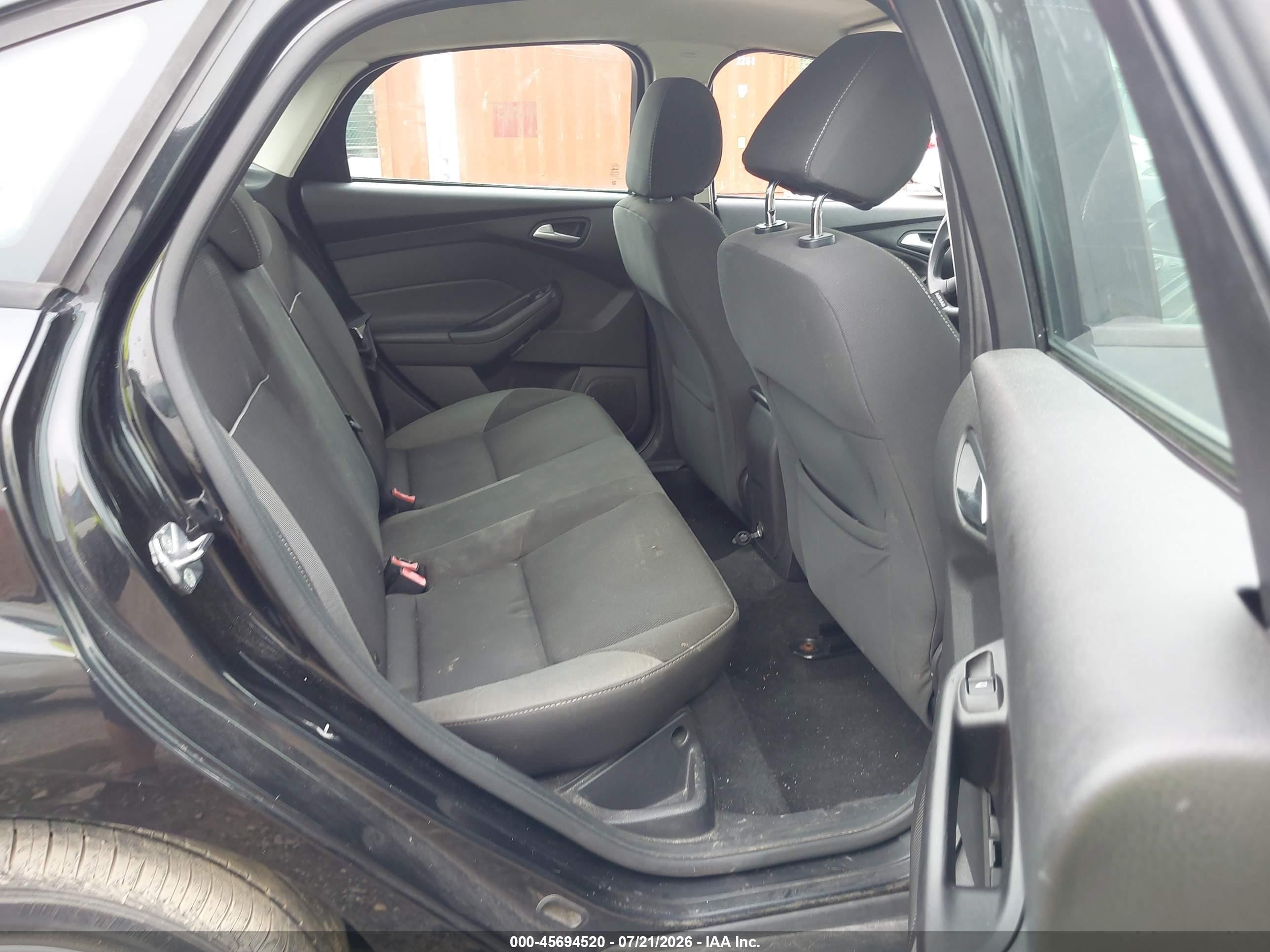 2013 Ford Focus Se Black vin: 1FADP3F26DL141625