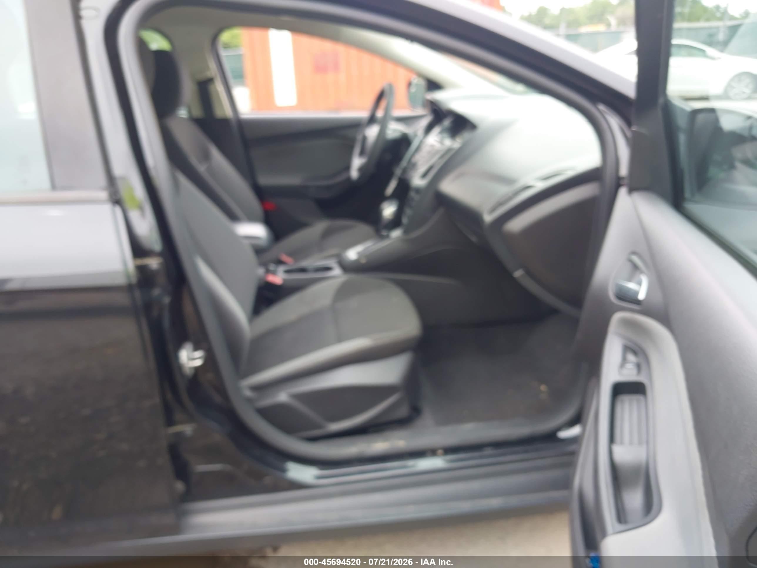 2013 Ford Focus Se Black vin: 1FADP3F26DL141625