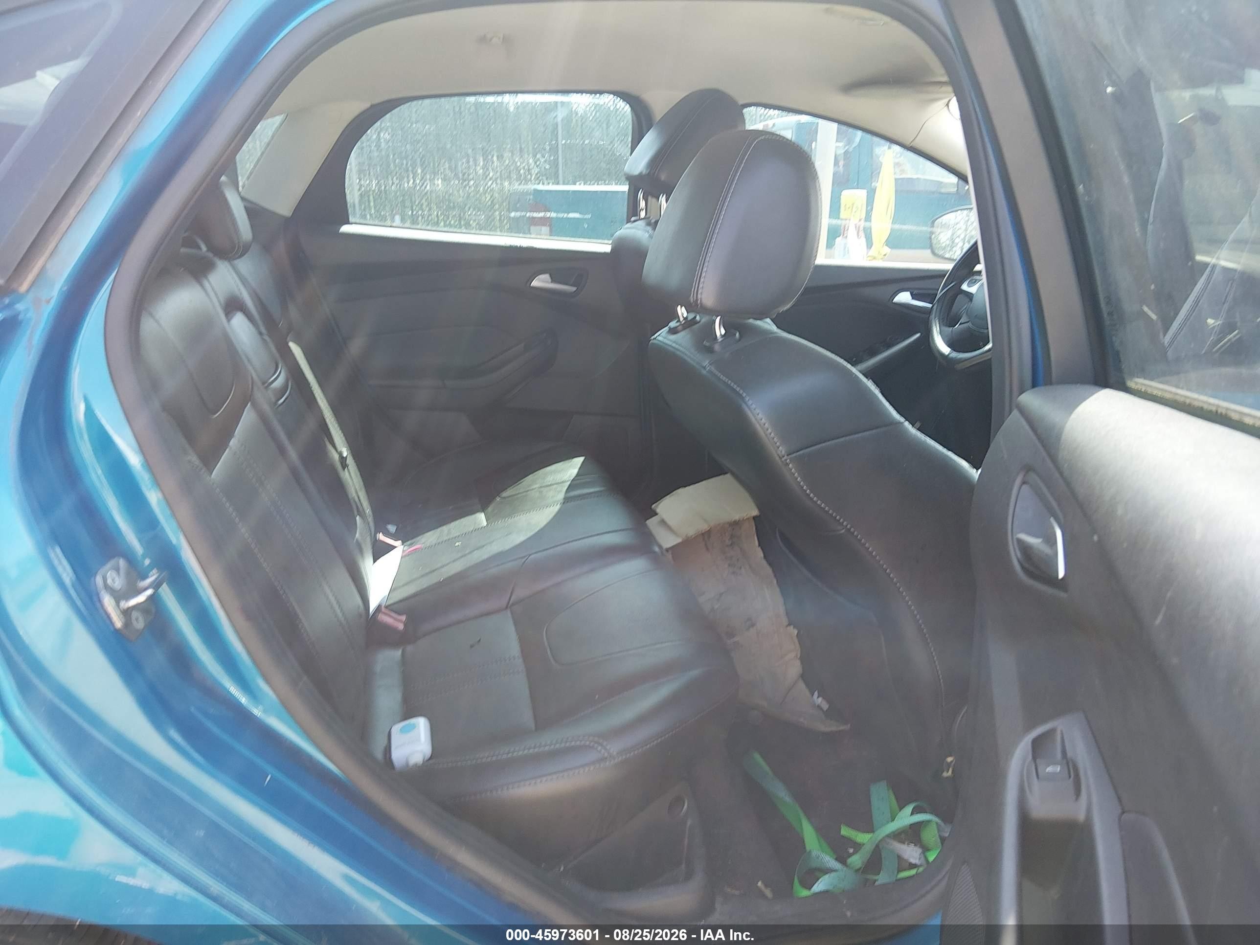 2013 Ford Focus Se Blue vin: 1FADP3F26DL183745
