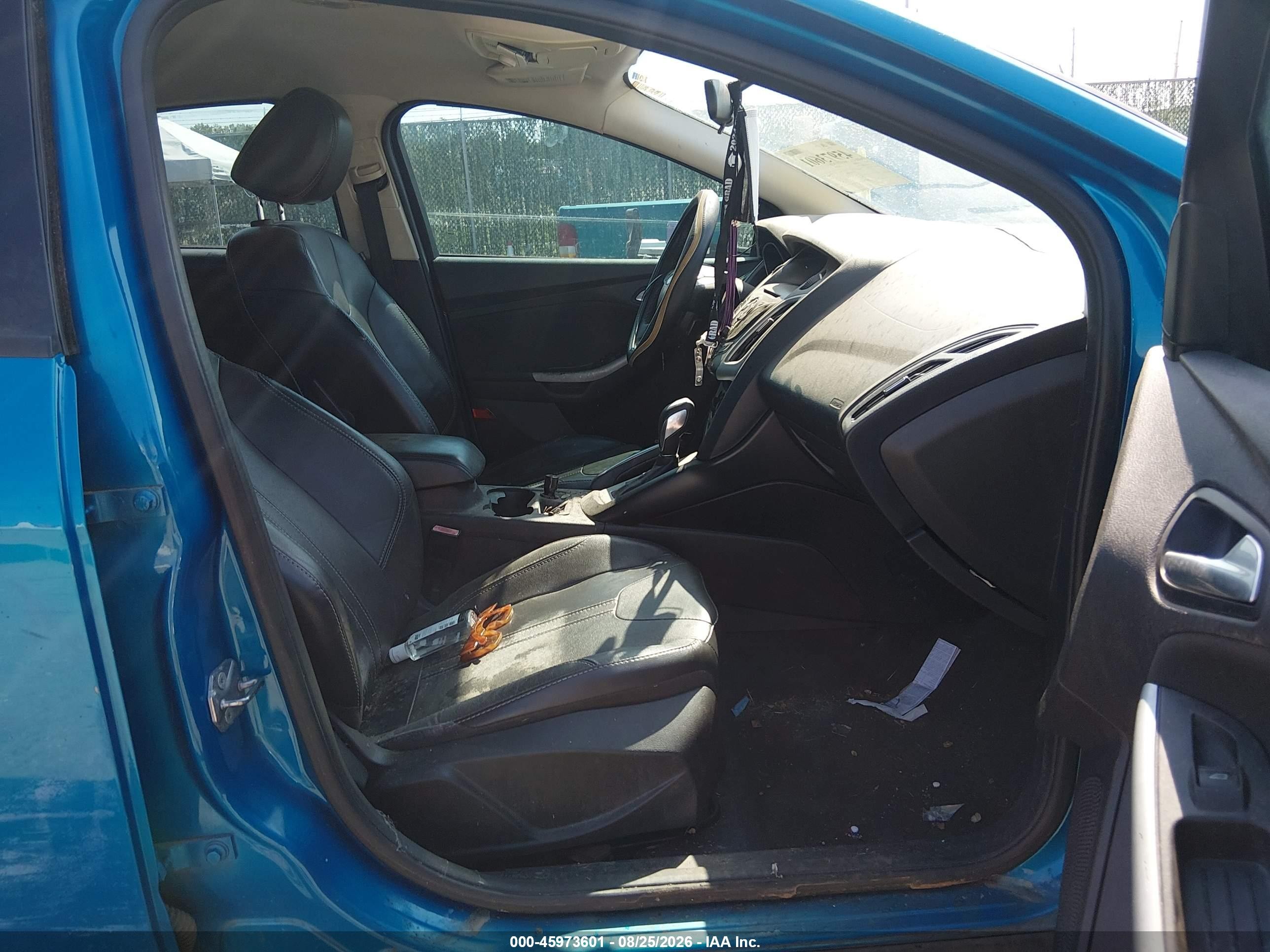 2013 Ford Focus Se Blue vin: 1FADP3F26DL183745