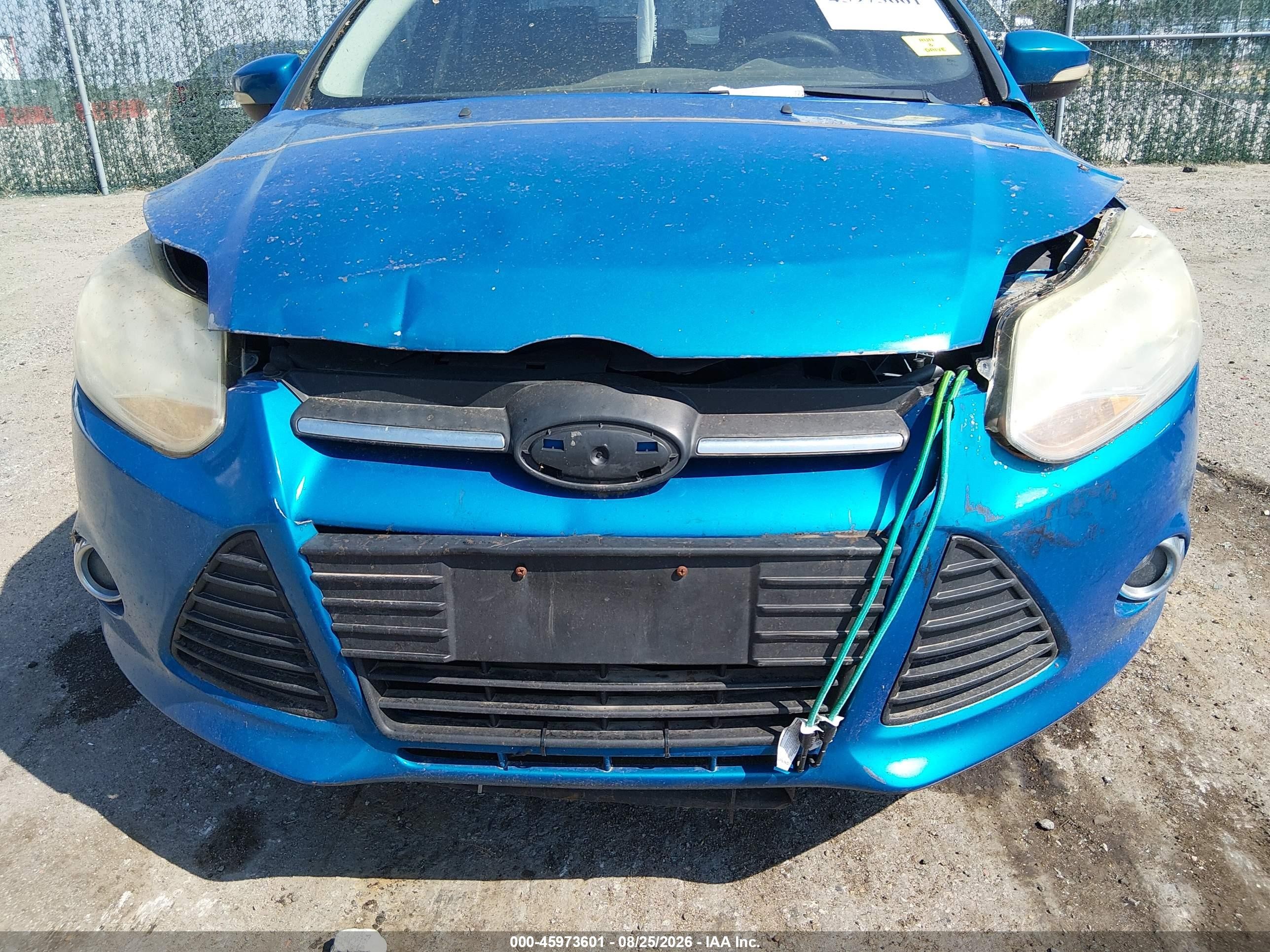 2013 Ford Focus Se Blue vin: 1FADP3F26DL183745