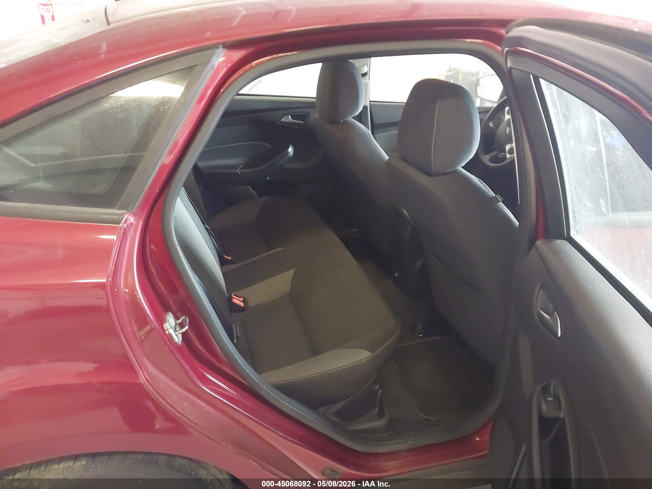 2013 Ford Focus Se Красный vin: 1FADP3F26DL189920