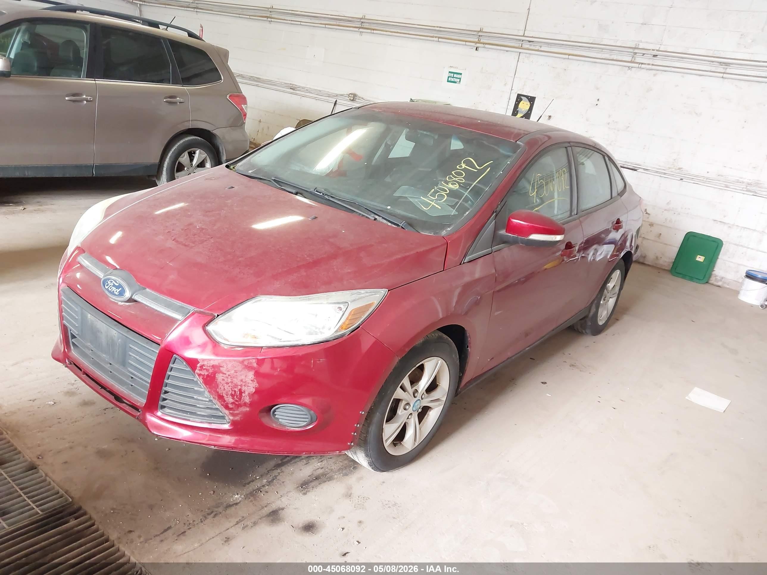 2013 Ford Focus Se Красный vin: 1FADP3F26DL189920