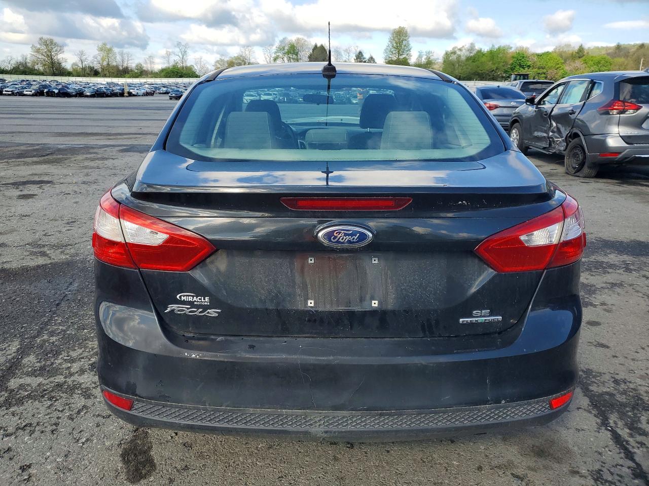 2013 Ford Focus Se Black vin: 1FADP3F26DL207221