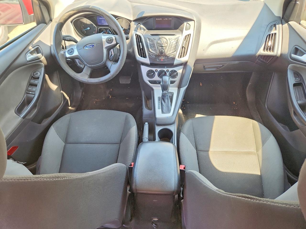 2013 Ford Focus Se Red vin: 1FADP3F26DL225492