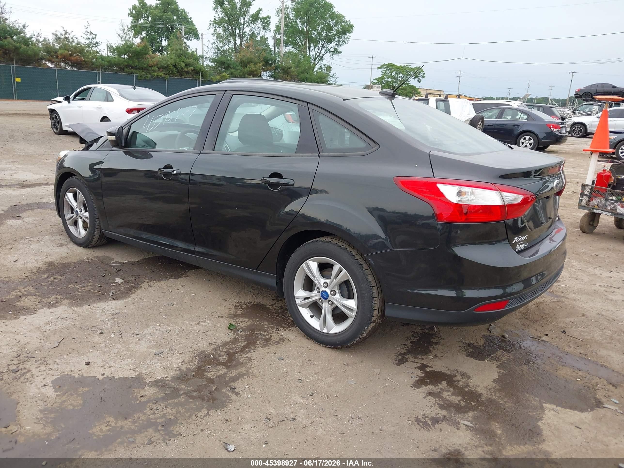 2013 Ford Focus Se Black vin: 1FADP3F26DL250568
