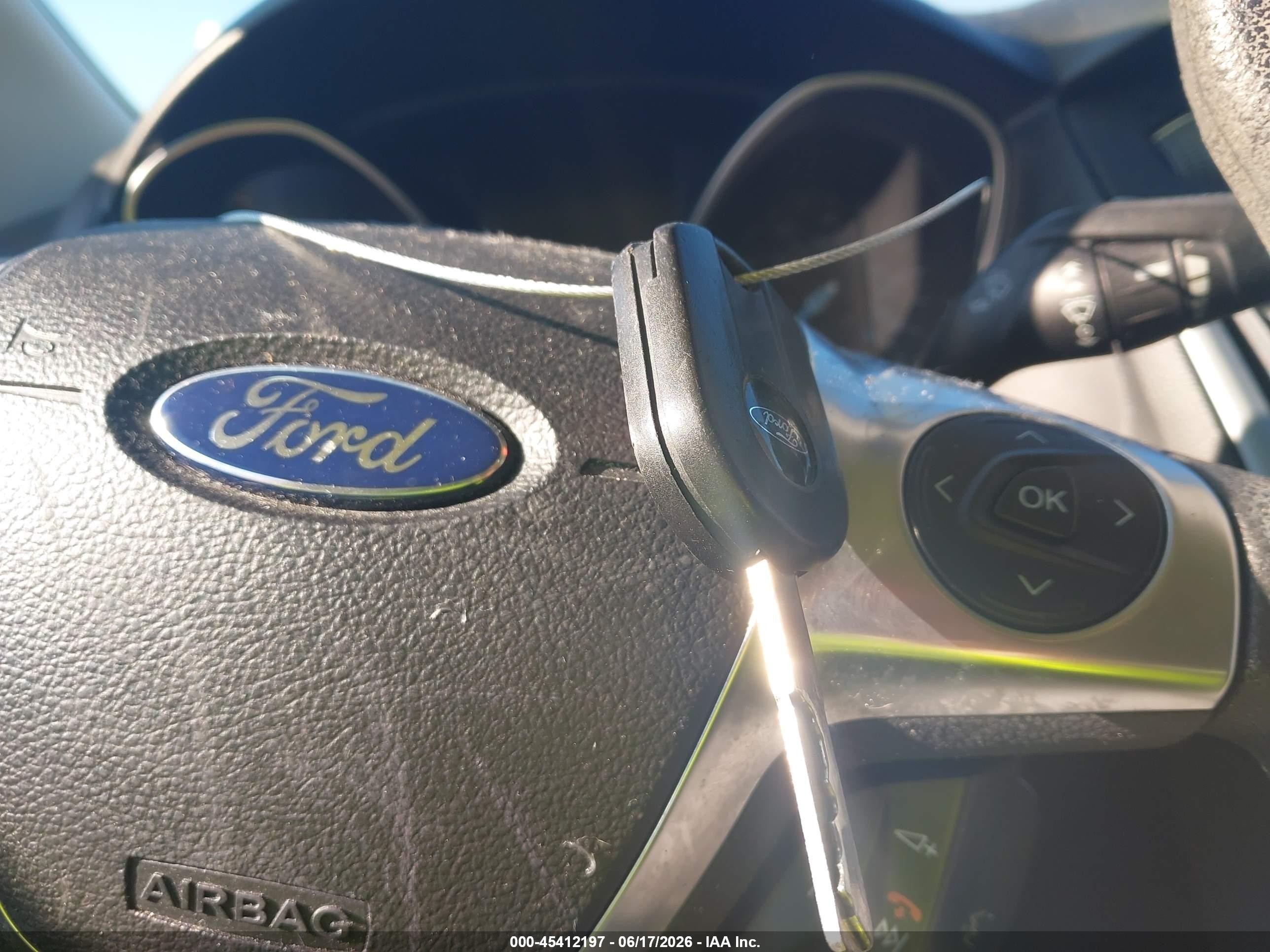 2013 Ford Focus Se Белый vin: 1FADP3F26DL262364