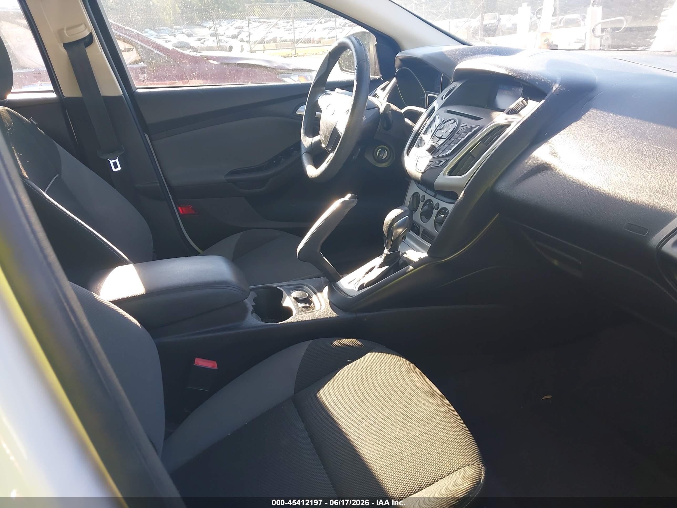 2013 Ford Focus Se Белый vin: 1FADP3F26DL262364