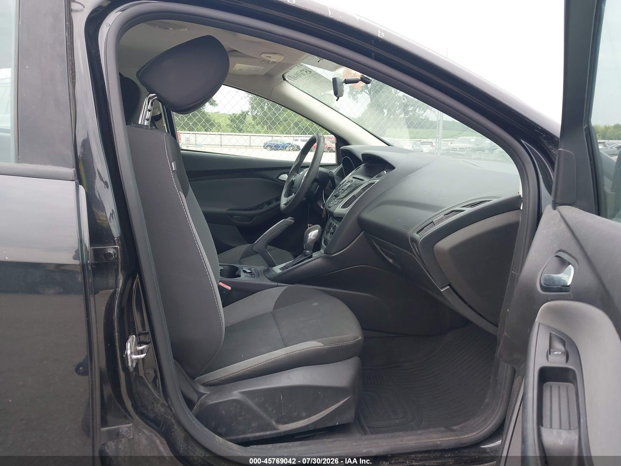 2013 Ford Focus Se Black vin: 1FADP3F26DL263790