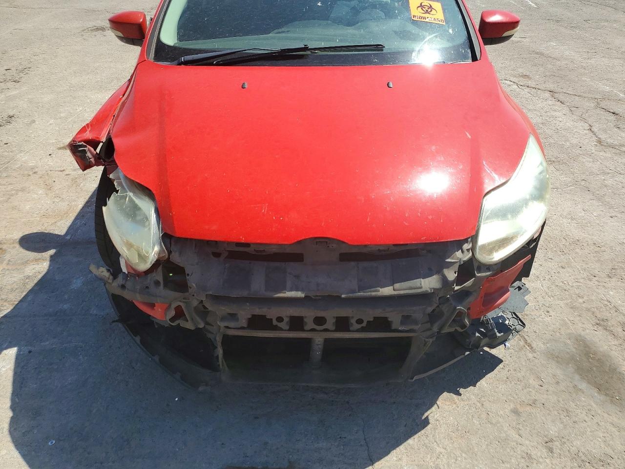 2013 Ford Focus Se Red vin: 1FADP3F26DL279066